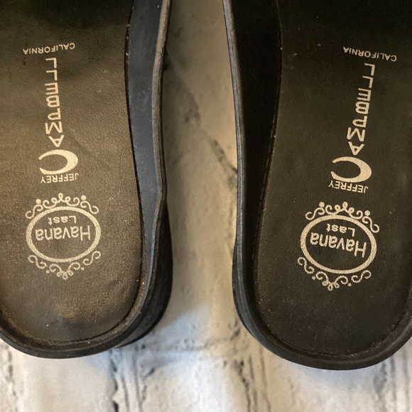 SLIDE SANDAL ( Size:10) - Picture 2 of 5